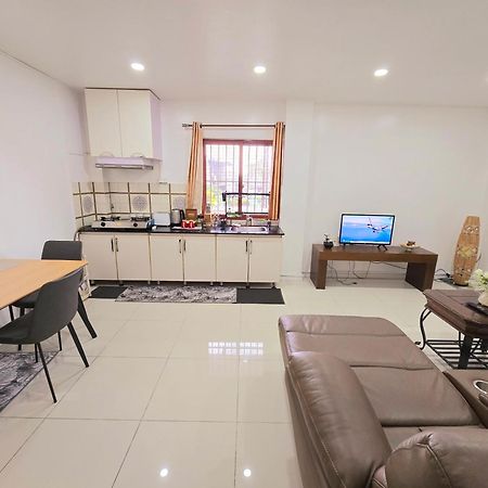 Entire 1 Bedroom Apartment In Suva City Centre Bagian luar foto